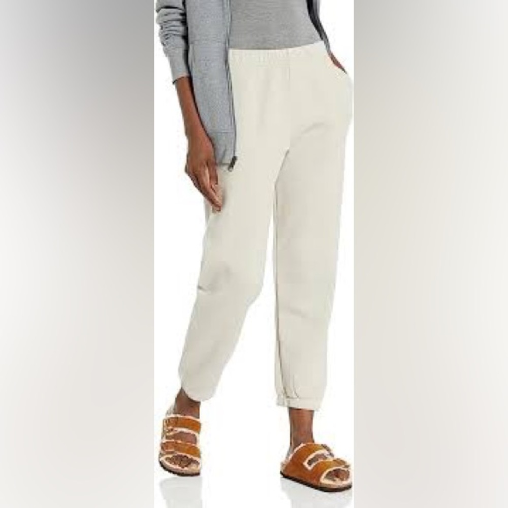 Velvet by Graham & Spencer fleece sweatpants